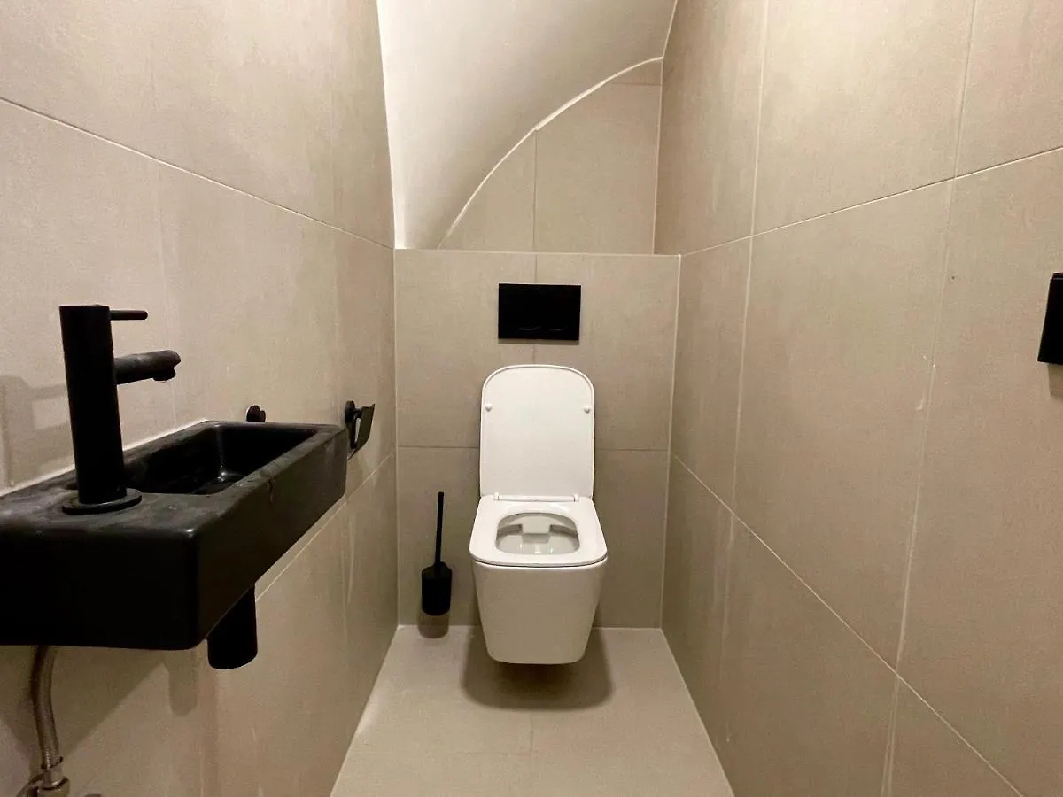 Beautiful 1 Bedroom Serviced Apartment 76M2 -Mnl B- Rotterdam